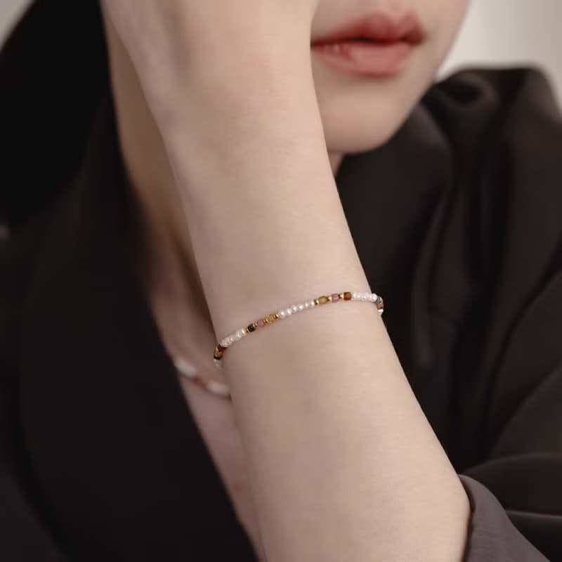 南法香頌曲。碧璽手鍊