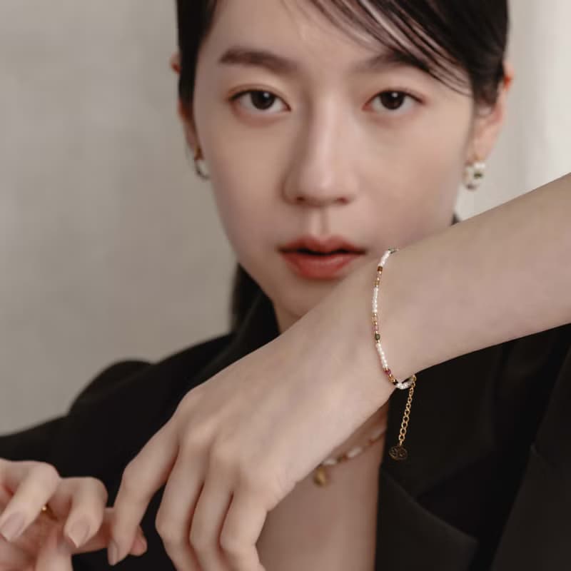 南法香頌曲。碧璽手鍊