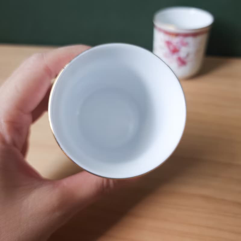 【北極二手雜貨】早期大同特白瓷器 茶杯 花朵圖案
