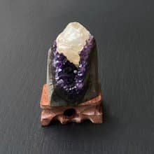 招財開運-天然原礦異象頂級帝王紫 紫晶鎮共生方解石快速出貨