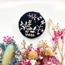 刺繡馬卡龍零錢包/耳機包/首飾盒/吊飾