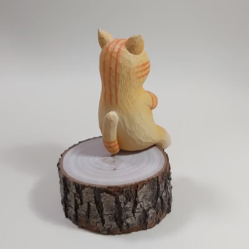 貓咪木雕藝術品