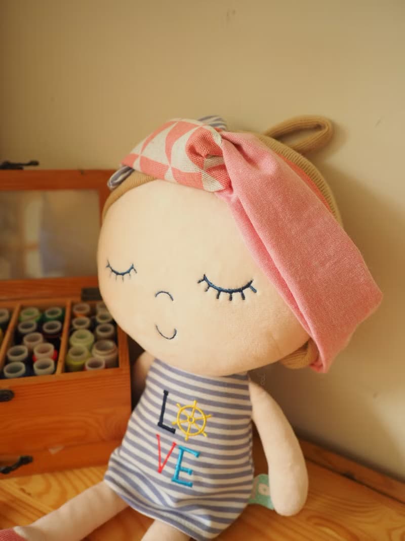 彌月禮物 手作雙面拼布小兔刺繡嬰兒小孩帽子及成人彈性髮帶套裝