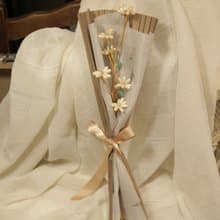 手工格桑花珍珠花束