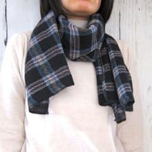 尾州織タータンチェックのウールガーゼミニストール ブラック