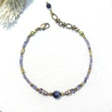 VIIART。貴族-堇青。鷹眼石堇青石珍珠鋯石黃銅手鍊