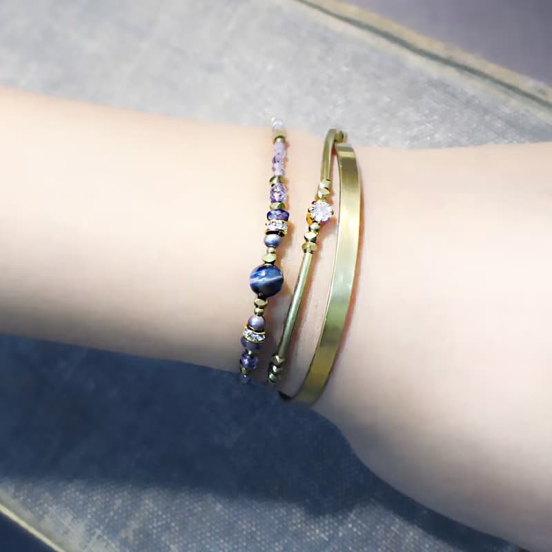 VIIART。貴族-堇青。鷹眼石堇青石珍珠鋯石黃銅手鍊