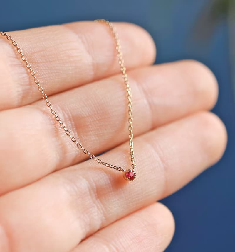 7月誕生石 K10 ルビーの一粒ネックレス ~Petela~ (K18 変更可能)