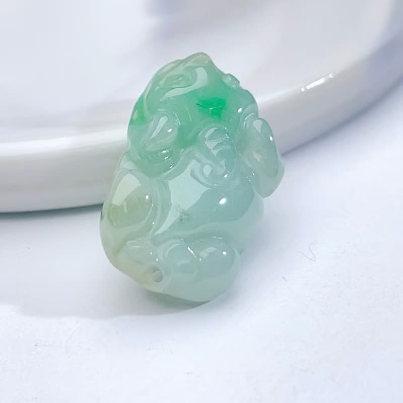 【招財神獸】冰種飄綠翡翠貔貅擺飾 | 天然緬甸玉翡翠A貨