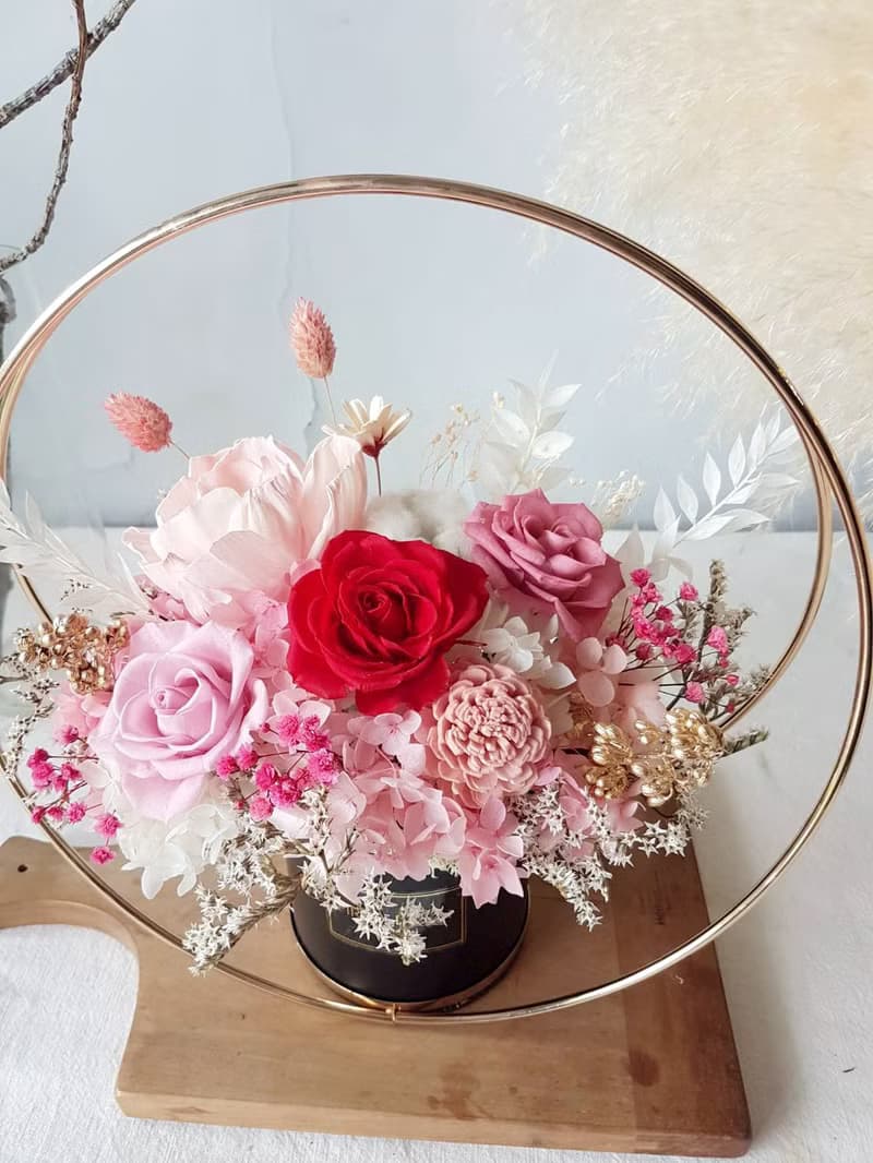 海藏設計│昂列斯特。紅粉質感金環桌花。祝賀花禮