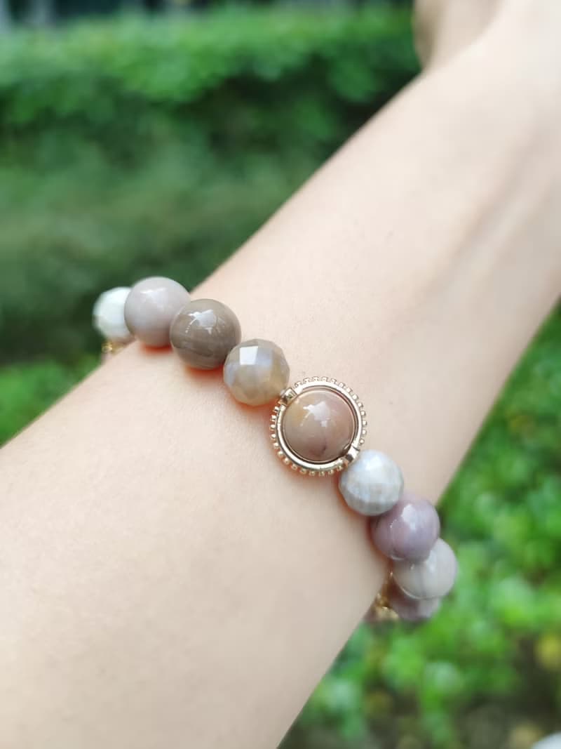 莫蘭迪色系德芙巧克力阿拉善 鑽切珊瑚玉 阿拉善設計款 手鍊