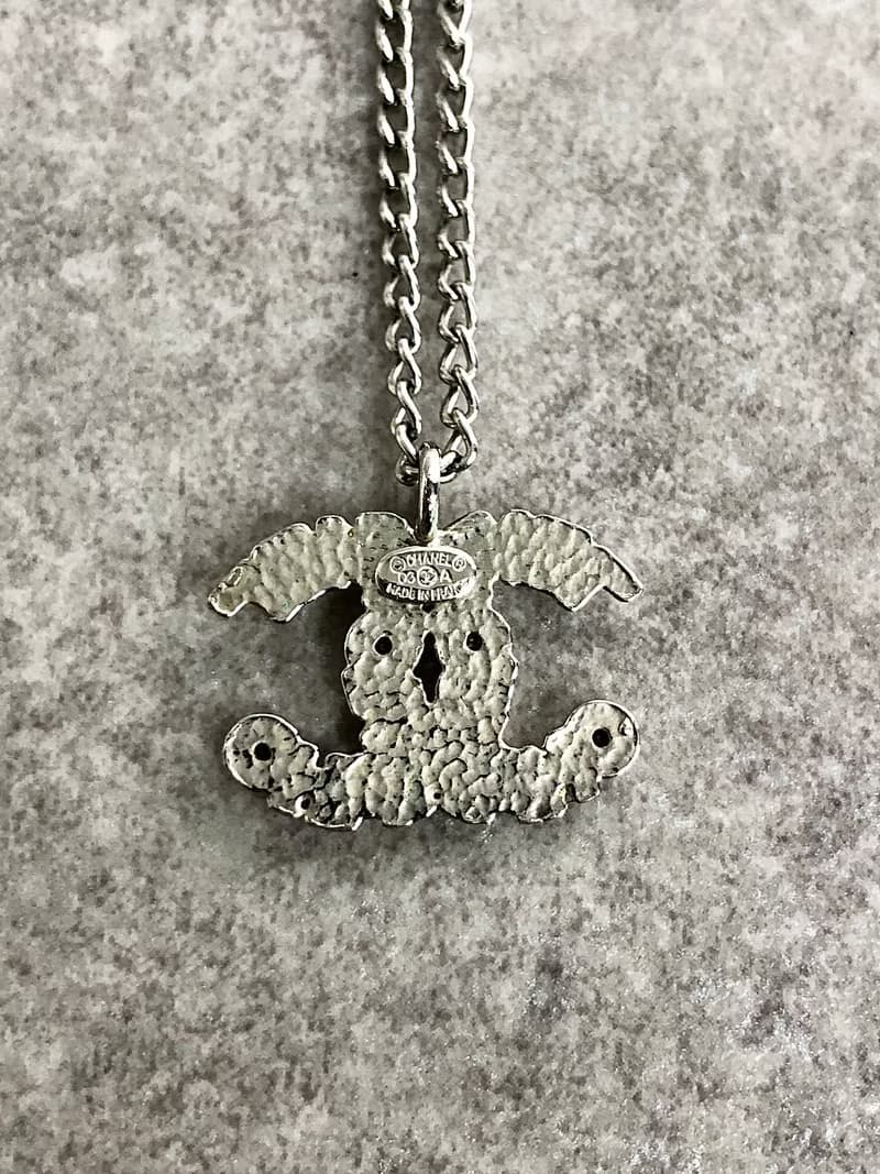 【 日本直送　名牌中古包 】CHANEL シャネル ネックレス シルバー ココマーク ラインストーン vintage ヴィンテージ オールド j5c3bm