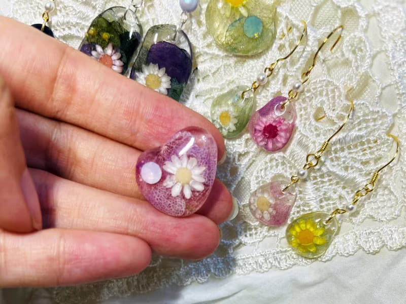 永生花 小小花耳飾 小星花圈 耳環 earring UV 樹脂