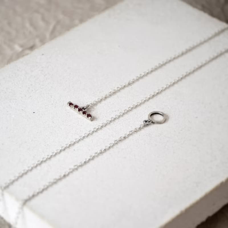 簡約玫瑰色石榴石925銀自由長度項鍊 // 鎖骨項鍊 //一月份生日石