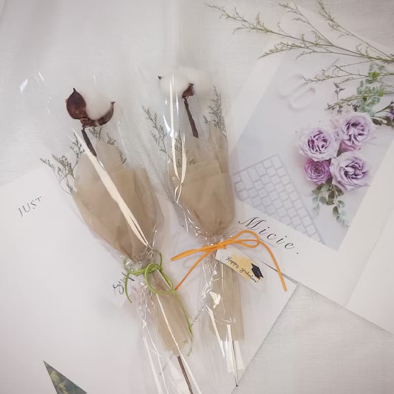 棉花單支畢業花束 /畢業花束/永生花/乾燥花束/棉花/花束