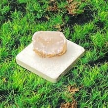 瑪瑙愛心白晶洞 // 白水晶 // 天然原礦 // 招財開運 // 快速出貨