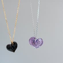 チェーンが選べる　cocoroアロマネックレス モーヴ/ノアール 【winter collection】