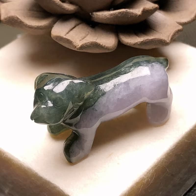 【旺財】春帶彩翡翠巧雕狗狗 | 天然緬甸玉A貨翡翠 | 送禮