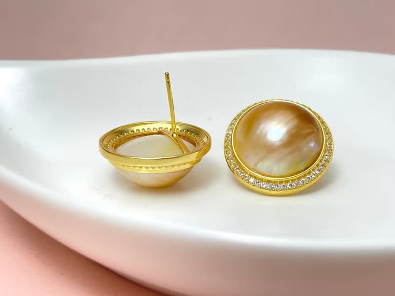羽黃金 馬貝珍珠  古典風格 純銀 滿鑲 耳飾