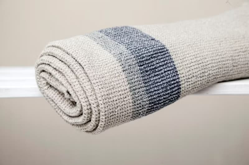 Linen bath towels  hanging loop 65 x 130 cm