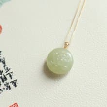18K金鑲嵌天然和田玉雕花圓牌吊墜冰底晴水料和田玉吊墜 七夕禮物