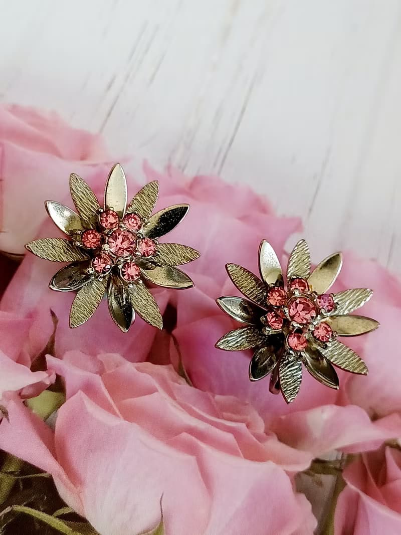 vintage jewelry  古董立體萊茵小花夾式耳環