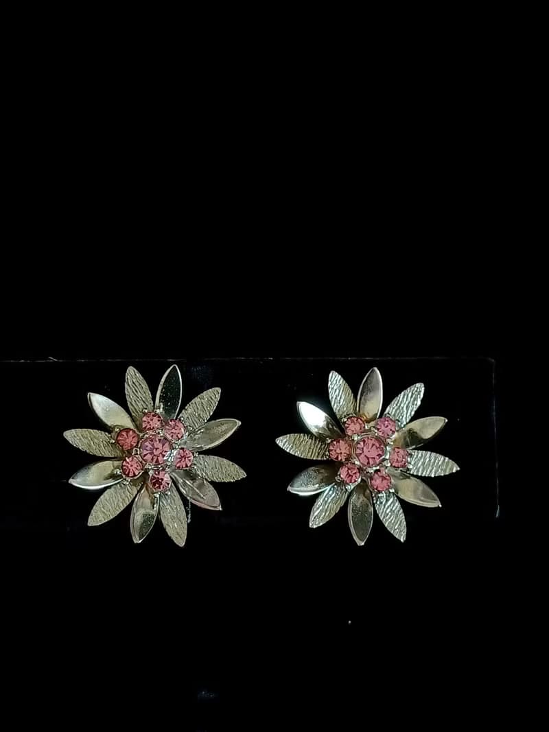 vintage jewelry  古董立體萊茵小花夾式耳環