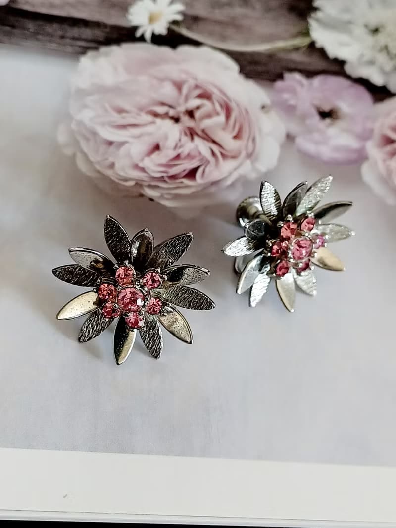 vintage jewelry  古董立體萊茵小花夾式耳環