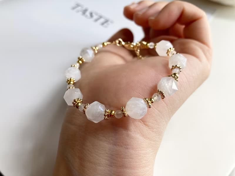 星行切面白月光石手鏈 提升女性魅力加強人緣平復情緒