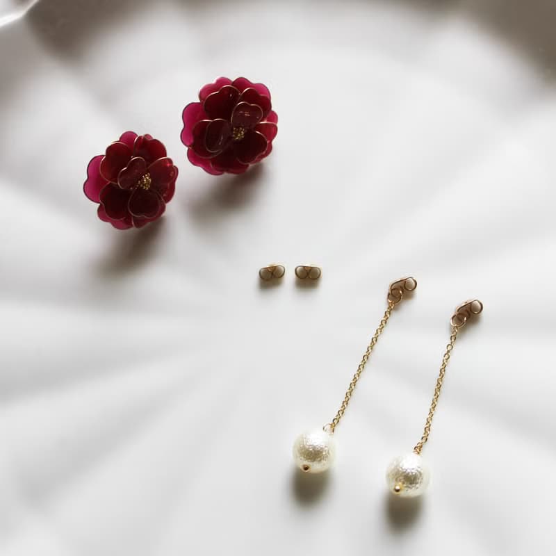 【山茶花耳環】 紅山茶花兩種戴法耳環 手工銅線樹脂 耳環/耳夾