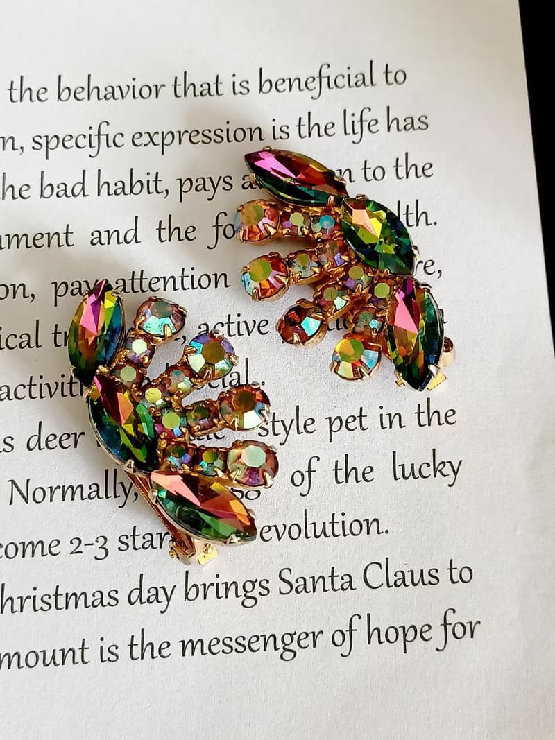 vintage jewelry  絢麗扇形七彩萊茵 夾式耳環