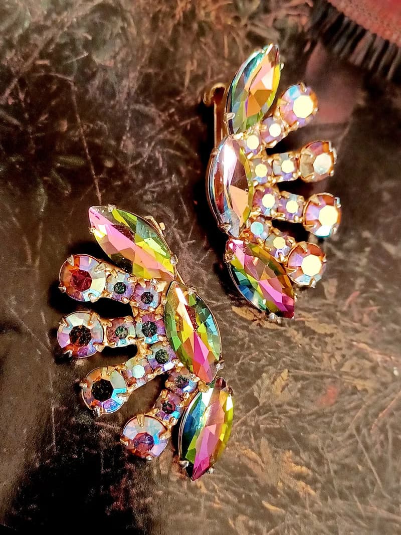 vintage jewelry  絢麗扇形七彩萊茵 夾式耳環
