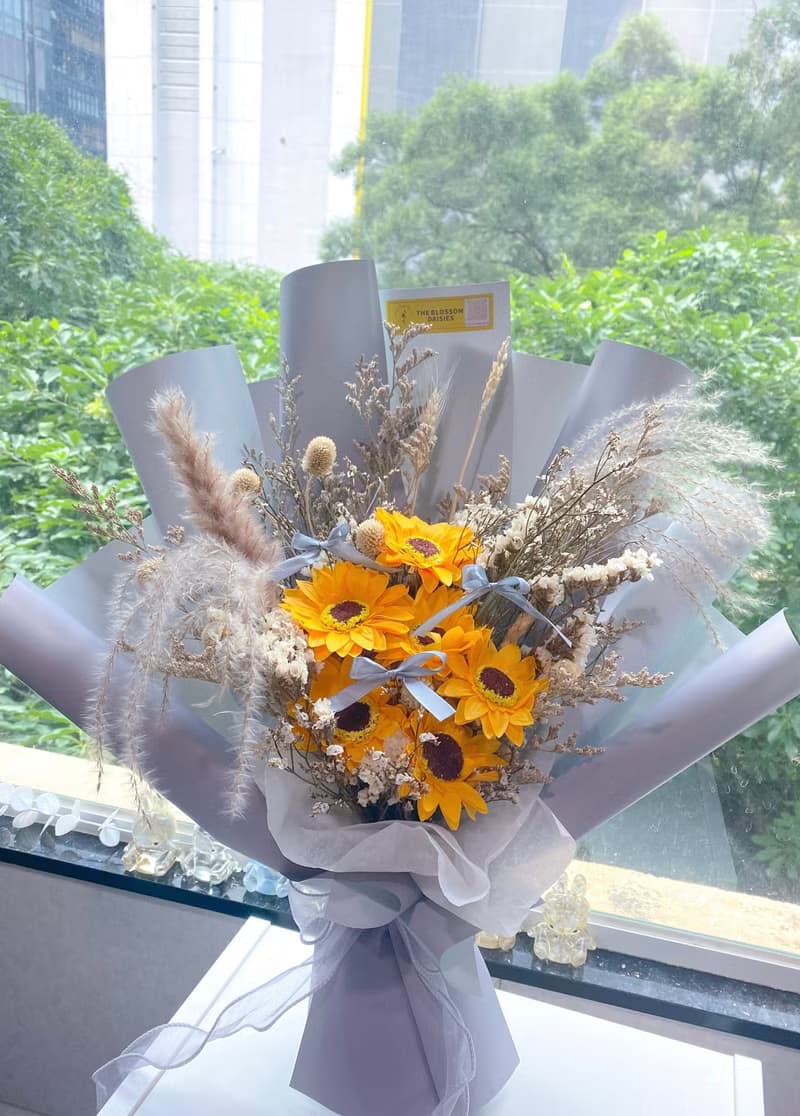灰藍太陽花花束 (L size)