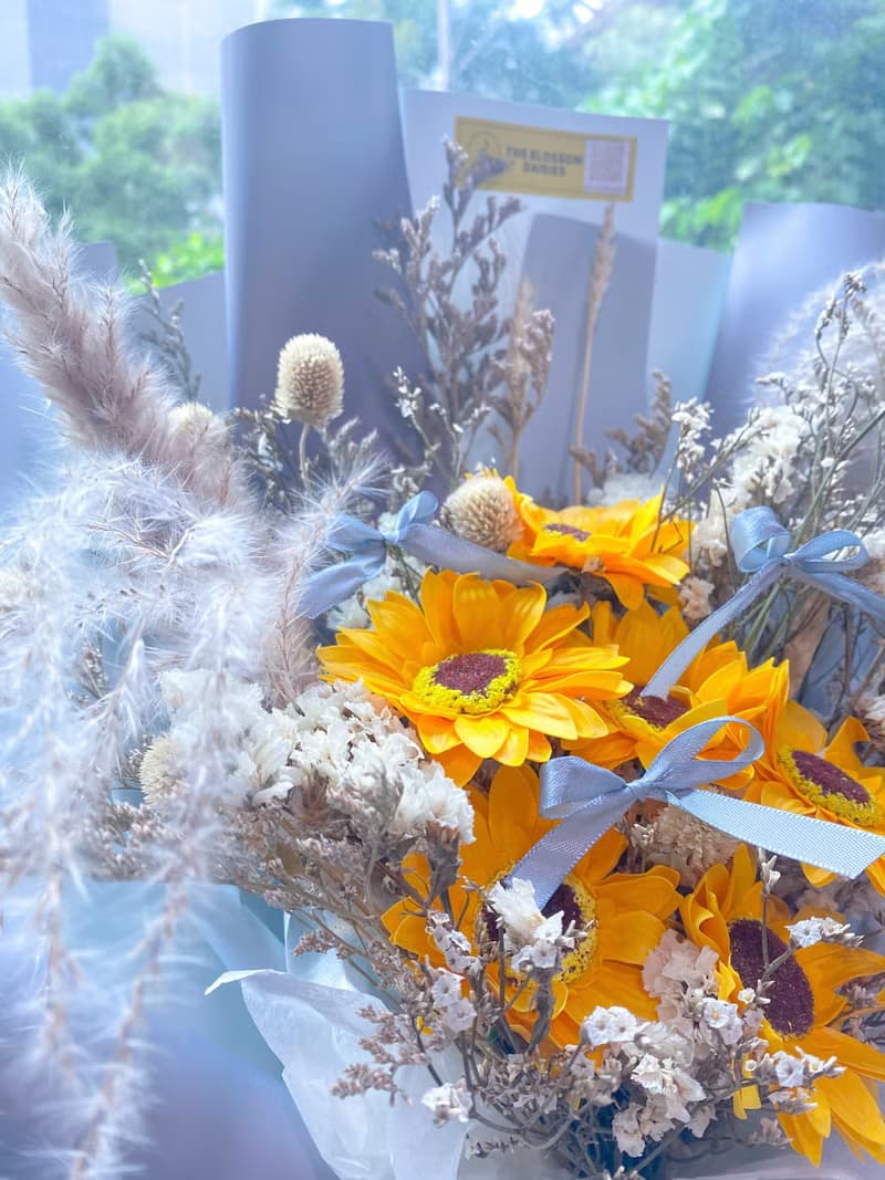 灰藍太陽花花束 (L size)