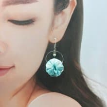 Airy 通透的空氣感小綠圓銀件耳環