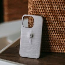 真皮縫線眼睛【iPhone】手機殼 - 掙脫眼睛