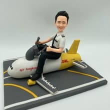 DHL飛機師起飛 場景 榮休禮物 航空散水禮物 離職禮物 企業