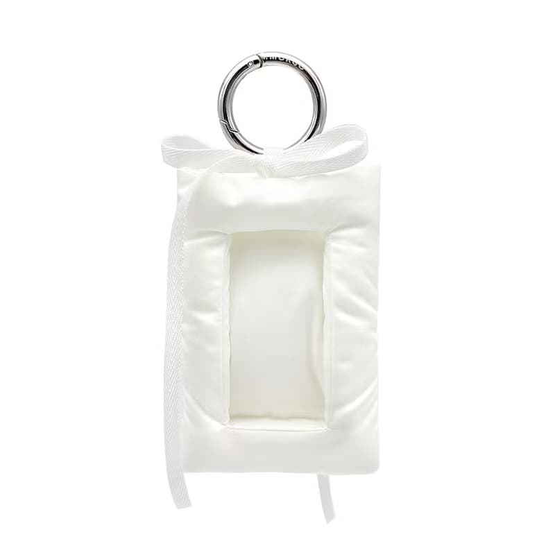 Moment keyring - White
