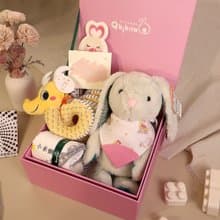 【蛇年限定】金蛇獻瑞-啟蒙玩偶+啃咬圍兜+萬用巾 彌月禮盒滿月禮