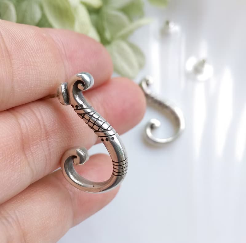 Vintage Jewelry 西洋古董飾品 銀色調 女帝的耳環 針式耳環