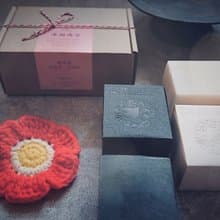 珍貴精油家事塊皂禮盒/黑白雙塊木質調香氣 入厝送禮自用盡顯品味