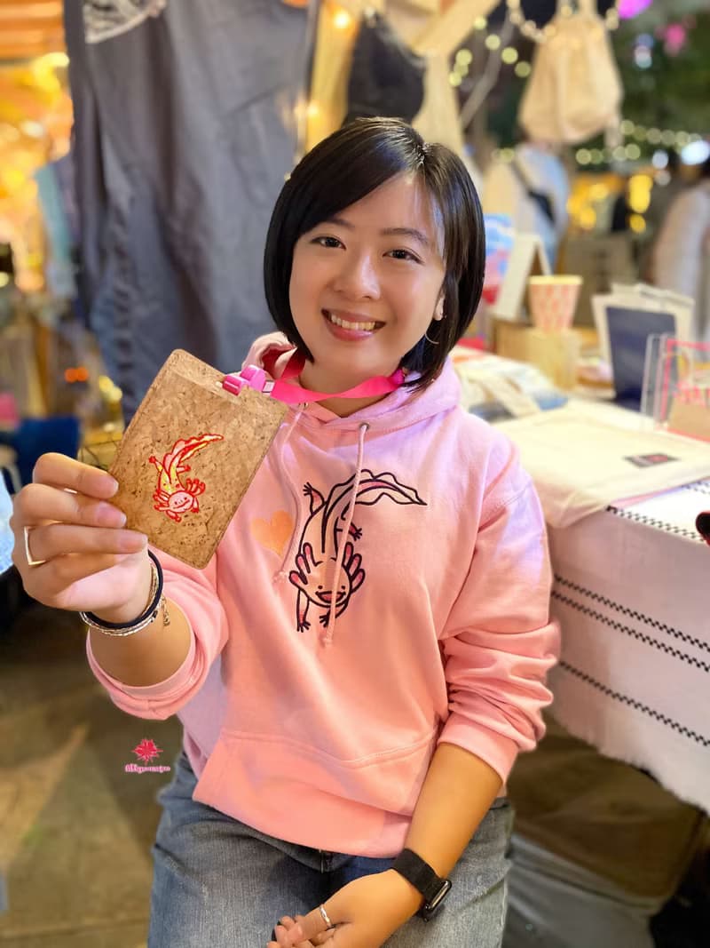 【旅行禮物首選】六角恐龍Hobby軟木塞伸縮卡夾