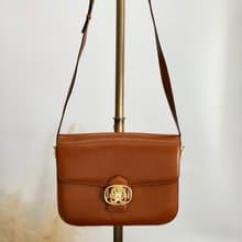 【 日本直送　名牌中古包 】CELINE セリーヌ ショルダーバッグ キャメル エンブレム レザー vintage ヴィンテージ オールド 4zs7bs
