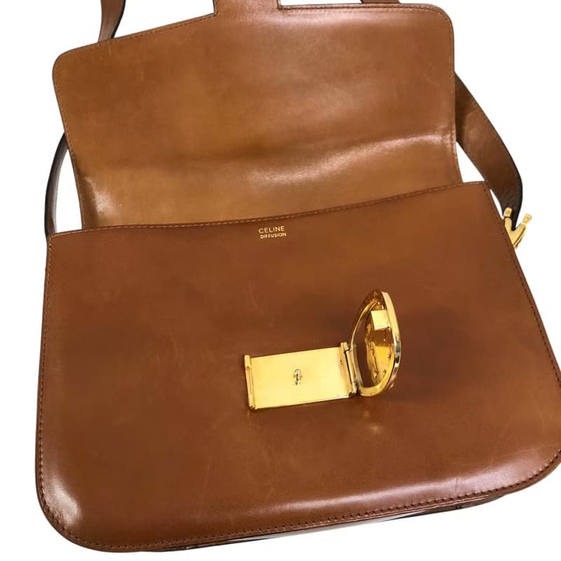 【 日本直送　名牌中古包 】CELINE セリーヌ ショルダーバッグ キャメル エンブレム レザー vintage ヴィンテージ オールド 4zs7bs
