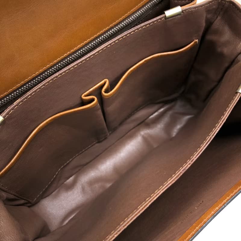 【 日本直送　名牌中古包 】CELINE セリーヌ ショルダーバッグ キャメル エンブレム レザー vintage ヴィンテージ オールド 4zs7bs