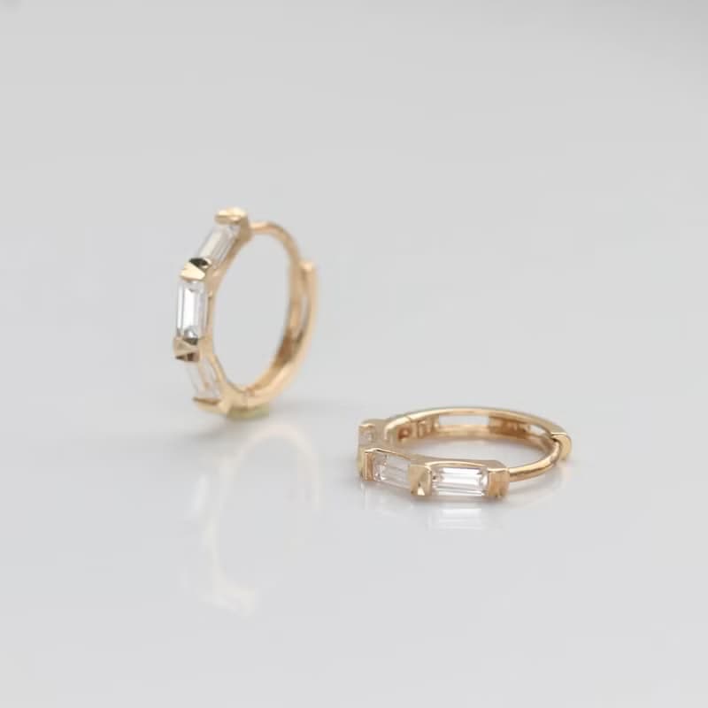 14K 方鑽耳扣耳環 (內徑 8 mm) (單個)  洗澡免摘 碰水不褪色