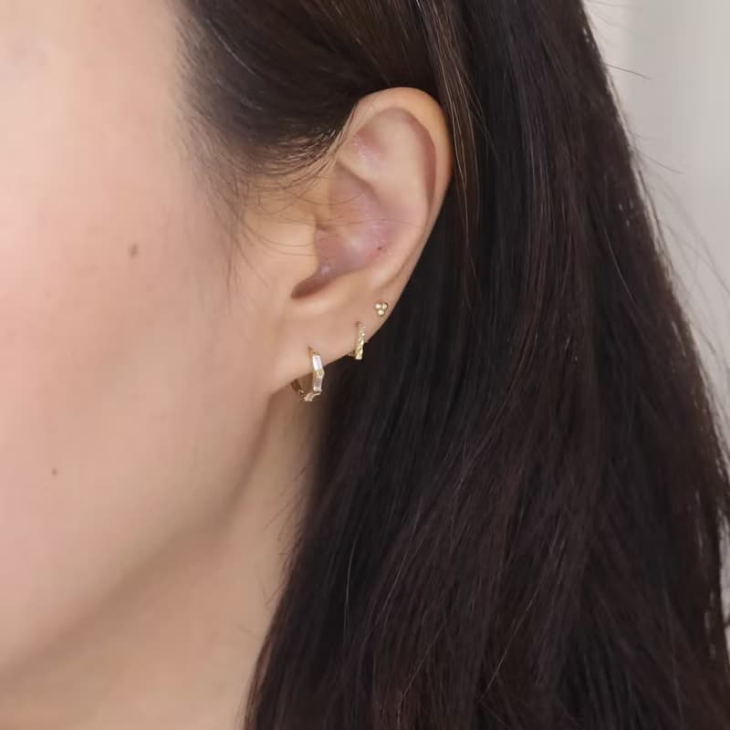 14K 方鑽耳扣耳環 (內徑 8 mm) (單個)  洗澡免摘 碰水不褪色
