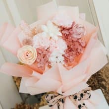 康乃馨花束/生日花束/生日禮物/畢業花束/永生花花束/母親節花束