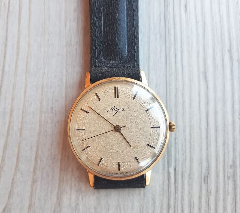 Luch 2209 Soviet wind up mens wrist watch - mechanic AU 12.5 gold plated watch