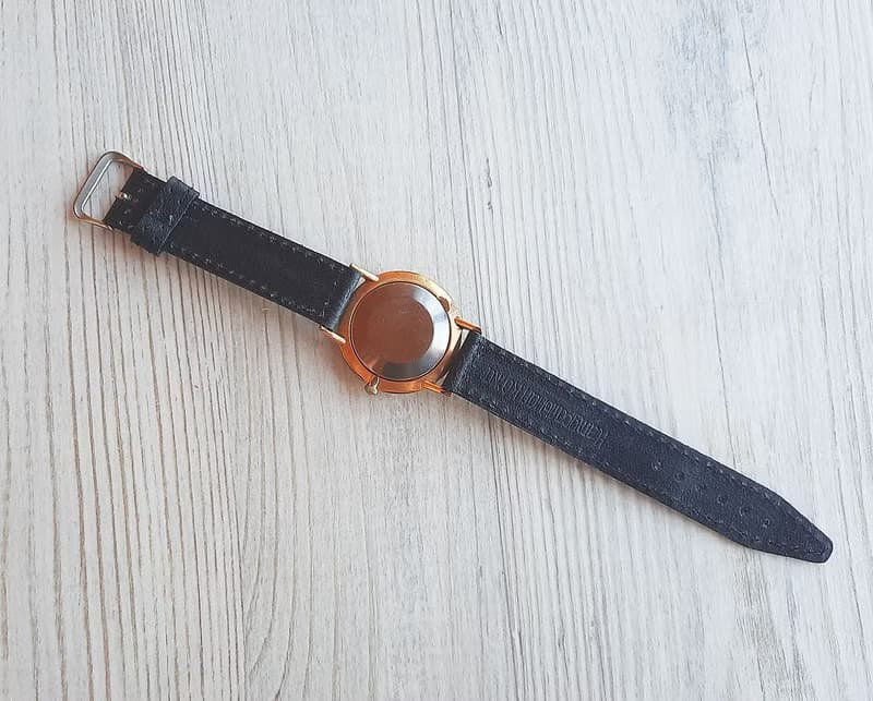 Luch 2209 Soviet wind up mens wrist watch - mechanic AU 12.5 gold plated watch